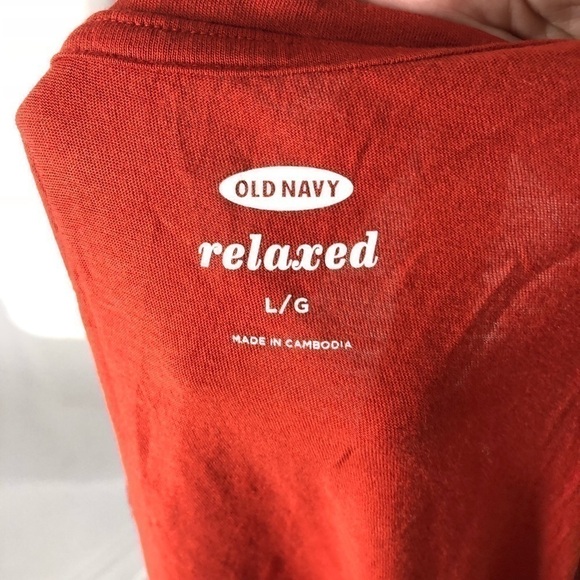 Old Navy Red Short Sleeve T-Shirt NWT Large - Picture 4 of 5